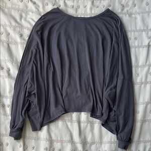 Onzie Gray Oversized Long Sleeve Blouse